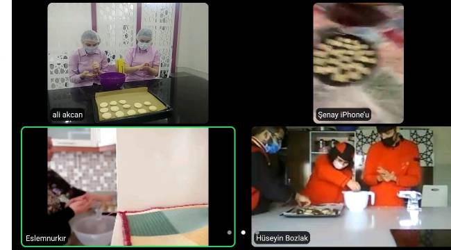Öğrenciler pandemiyi fırsata dönüştürdü: Evlerini atölyeye çevirdi