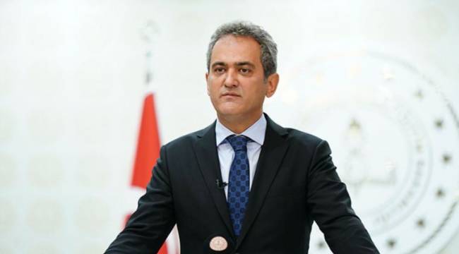 Atamalar tepki çekmişti: Bakan Özer hakkında harekete geçildi