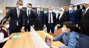 Bakandan öğretmenlere okul temelli mesleki gelişim çağrısı