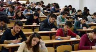 Üniversite adayları 'deneme' yanıltmasın