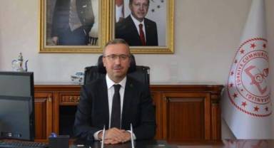 Eskişehir Eğitim camiasında herkesi azarlayan bu torpilli müdürüne kim dur diyecek?