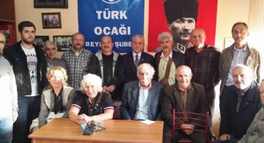 Türk Dünyasının Büyük Fikir ve Dava İnsanı Sevgi Kafalı Vefat etmiştir. Türk Dünyasının Başı Sağ Olsun.