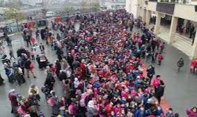 'Ayrıcalıklı okullarda eğitim gören küçük bir azınlık var'