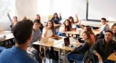 4 öğretmenden 1’i ek iş yapıyor: Gelir gideri karşılamıyor, kira ödenemiyor