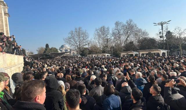 Tarih Baba Ortaylı Hocayı Mahşeri Kalabalıkla Ebedi Âleme Yolcu ettik