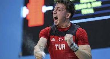 Halterde çifte zafer: Yusuf Fehmi Genç Avrupa Şampiyonu!