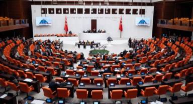 Sosyal medyaya ve doğum iznine yönelik düzenlemeleri de içeren kanun teklifi TBMM Genel Kurulunda