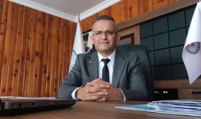 Sağlık Liyakat-Sen Genel Başkanı Mehmet Demirel, Sendika Başkanı Maaşına Tepki
