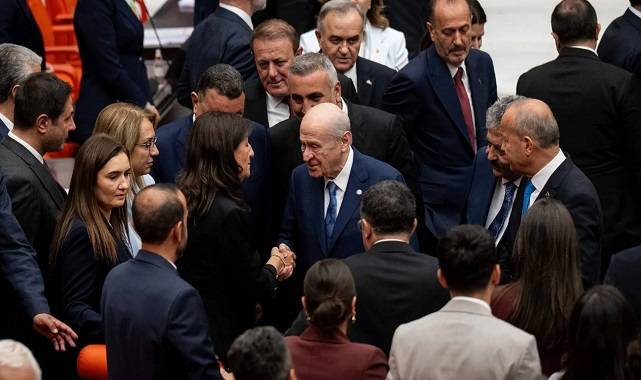 Toplumda PKK ve Bölücülere Af Yasası Mecliste Yüksek Oyla Kabul Edildi!