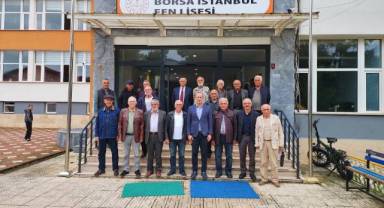 50 Yılın Ardından Mezun Oldukları Beşikdüzü Öğretmen Okulu Binasını Ziyaret Ettiler