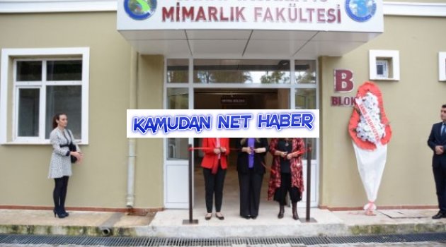 Fakültede usulsüzlük: Derse giren başka, ücreti alan başka!