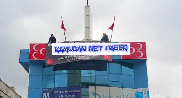 MHP'nin Osmanlıca pankartı kaldırıldı