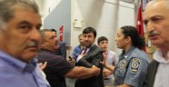 AKP taraftarları Ahıska Türkleri’nin panelini bastı