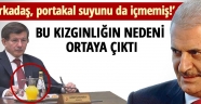 Davutoğlu'nun yüzünün neden asıldığı ortaya çıktı