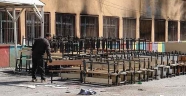 İzinsiz gösterilerde 300 okul zarar gördü
