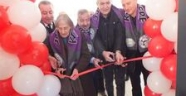 Mezun olduğu okula coğrafya sınıfı yaptırdı