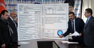 Milli Eğitim Müdürü Veli Sarıkaya'ya bol sıfırlı dev karne