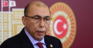 “Silahlar Türkmenlere gitmedi”