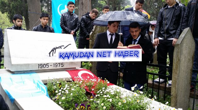 Türkçüler Gününde, Ülkücüler Dava Adamı H.Nihal ATSIZ'ı Mezarı Başında Andı