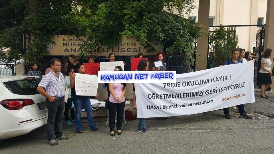 Ünlü lise eylemle açıldı